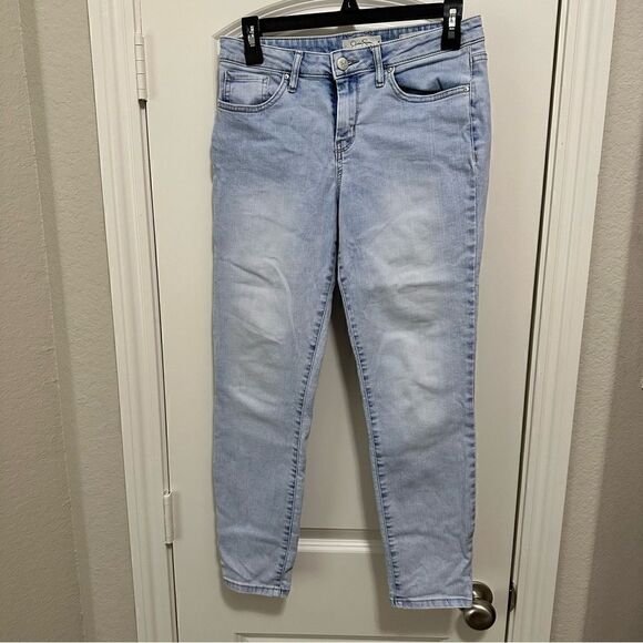 Jessica Simpson Light Wash Forever Rolled Skinny Jeans Size 29 - Picture 1 of 3
